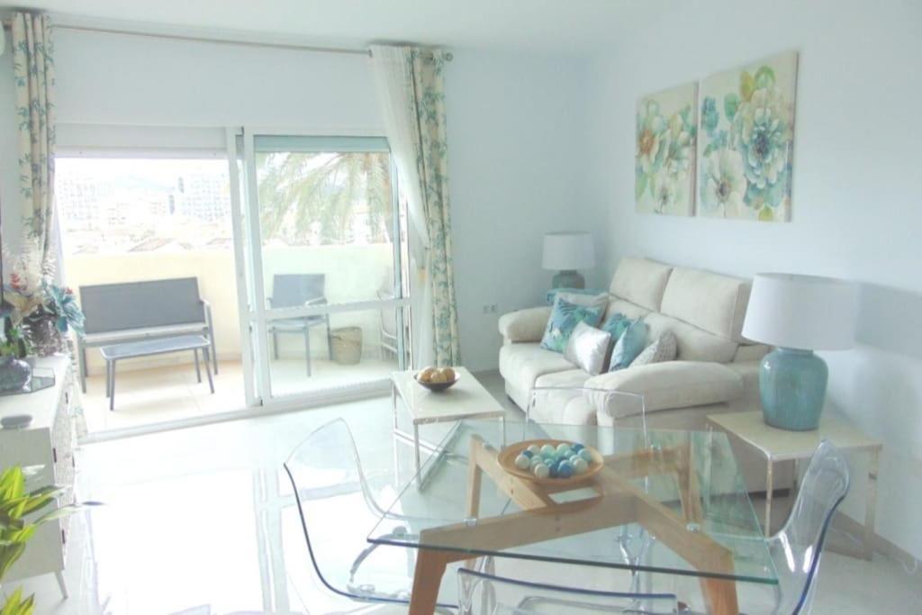 בנאלמדנה Lux. Frontbeach-Terrace. 5 Pools.Tv. 2 A.C.Netflix מראה חיצוני תמונה