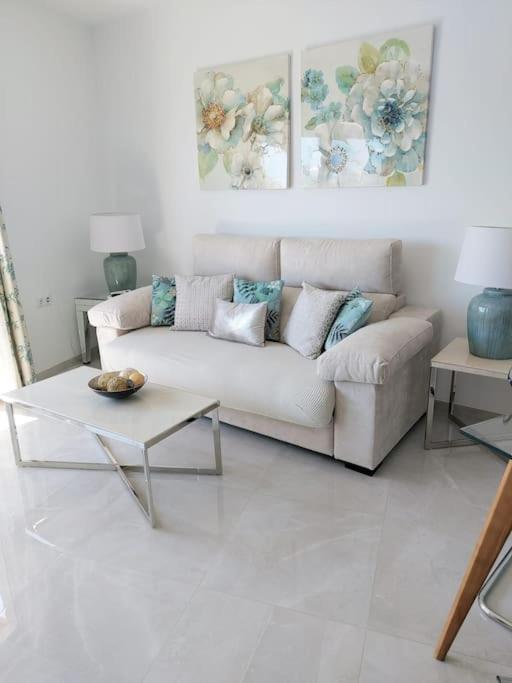 בנאלמדנה Lux. Frontbeach-Terrace. 5 Pools.Tv. 2 A.C.Netflix מראה חיצוני תמונה
