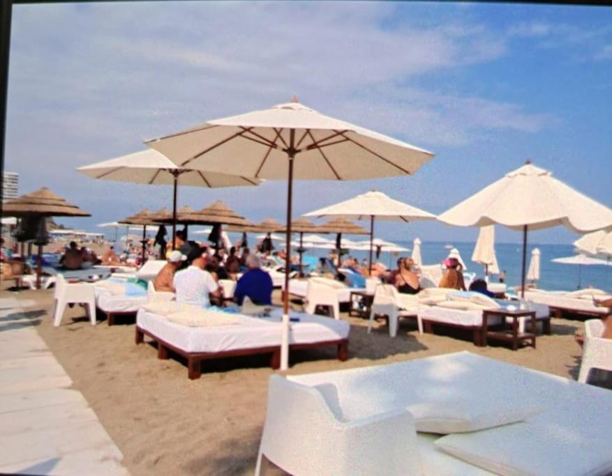 בנאלמדנה Lux. Frontbeach-Terrace. 5 Pools.Tv. 2 A.C.Netflix מראה חיצוני תמונה