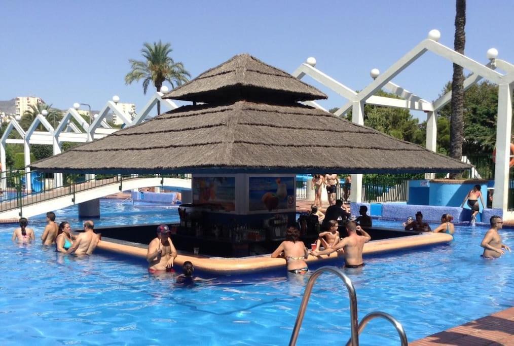 בנאלמדנה Lux. Frontbeach-Terrace. 5 Pools.Tv. 2 A.C.Netflix מראה חיצוני תמונה