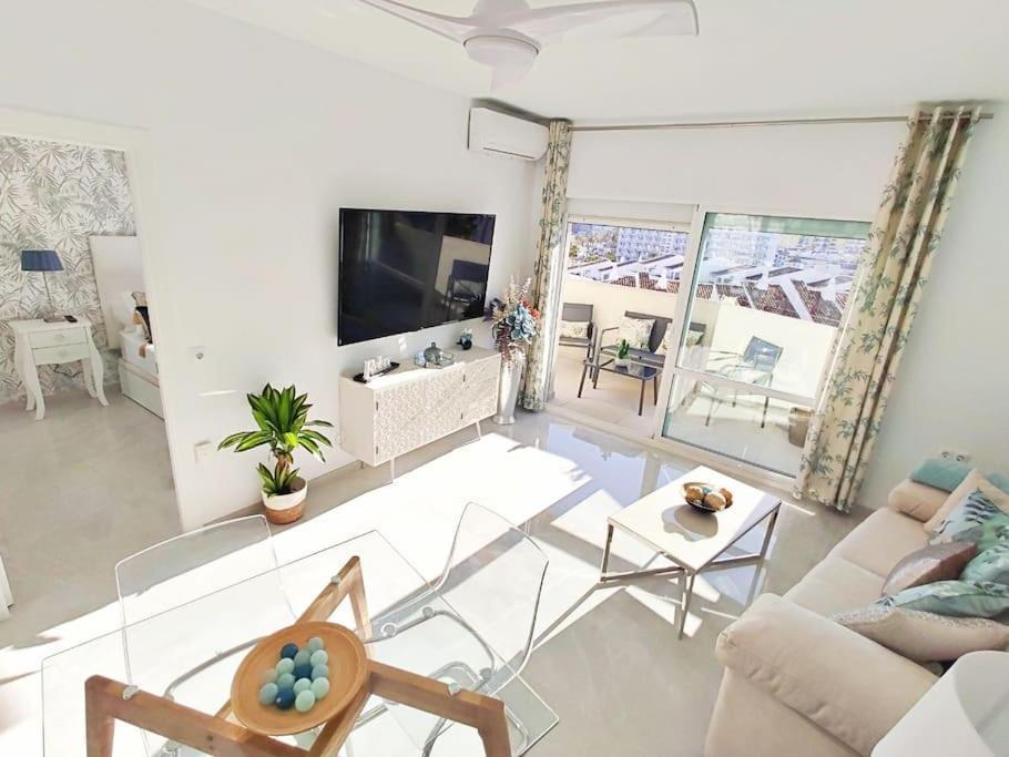 בנאלמדנה Lux. Frontbeach-Terrace. 5 Pools.Tv. 2 A.C.Netflix מראה חיצוני תמונה